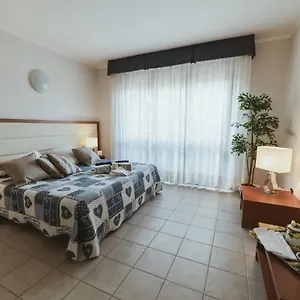 Beverly Park Apartahotel Tirrenia