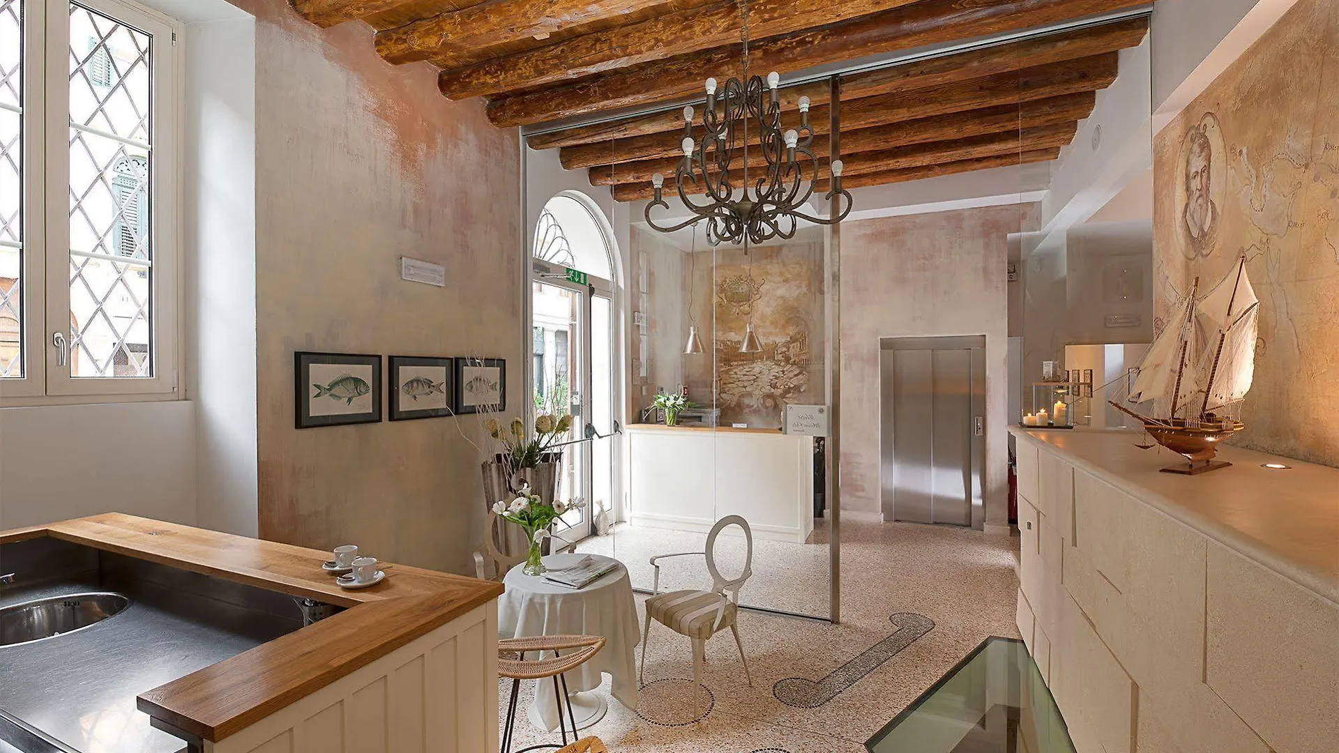 Gallery Room Verona